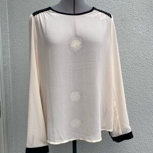 Forever 21 Women’s Long Sleeved Blouse with black ‘sequin’ shoulders large